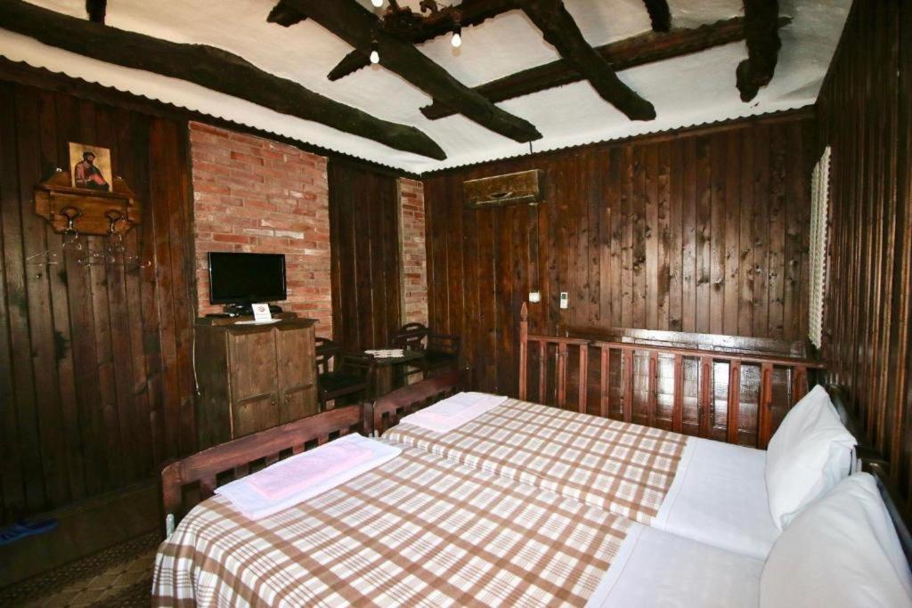 Hotel Nasho Vruho Берат Екстериор снимка